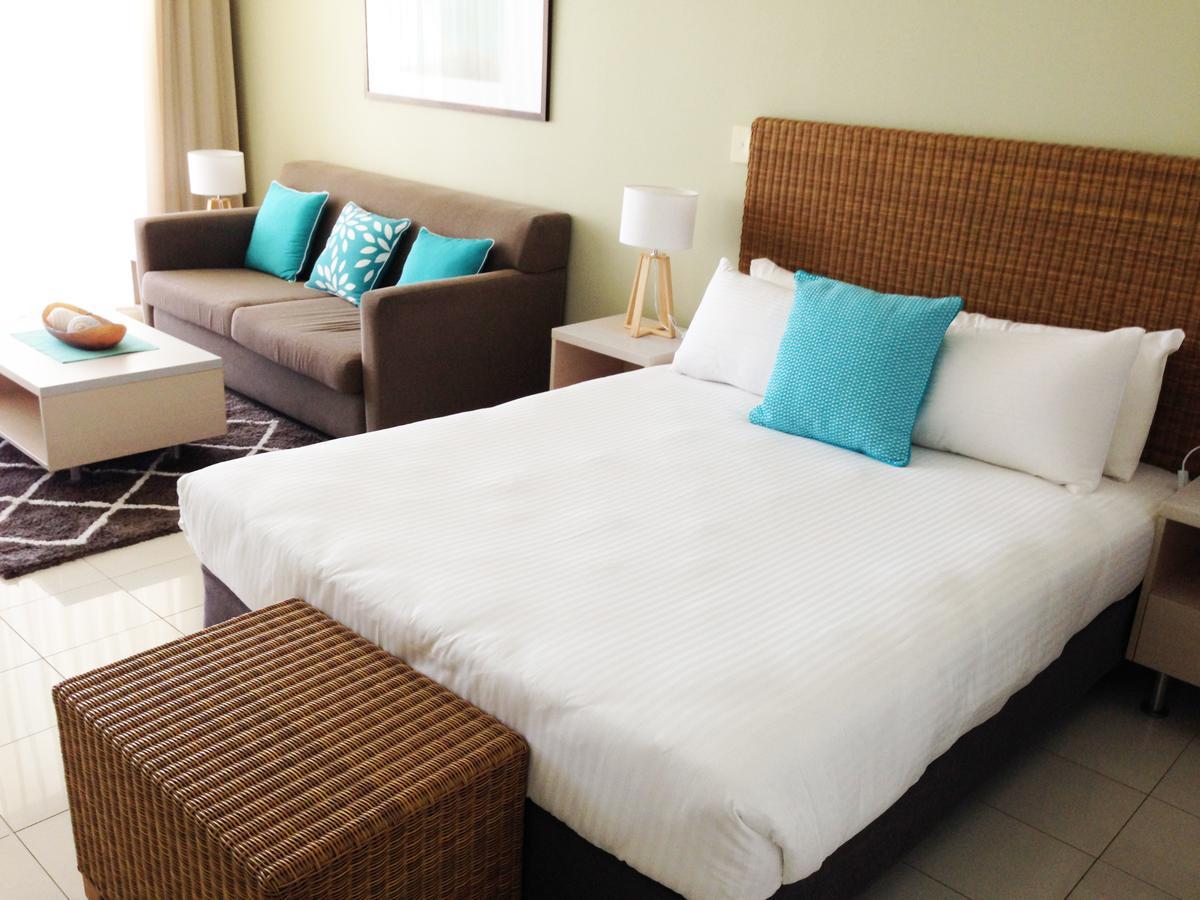 Base Holidays - Ettalong Beach Premium Apartments Exterior foto